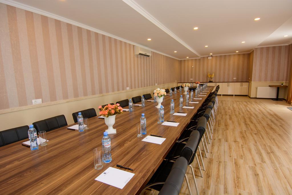 Apart Hotel MX Tbilisi Buitenkant foto