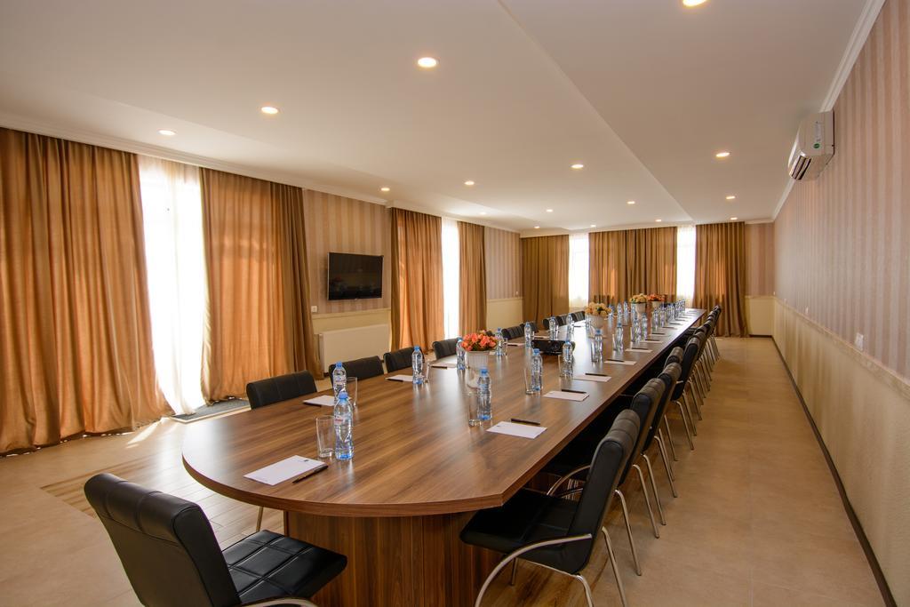 Apart Hotel MX Tbilisi Buitenkant foto