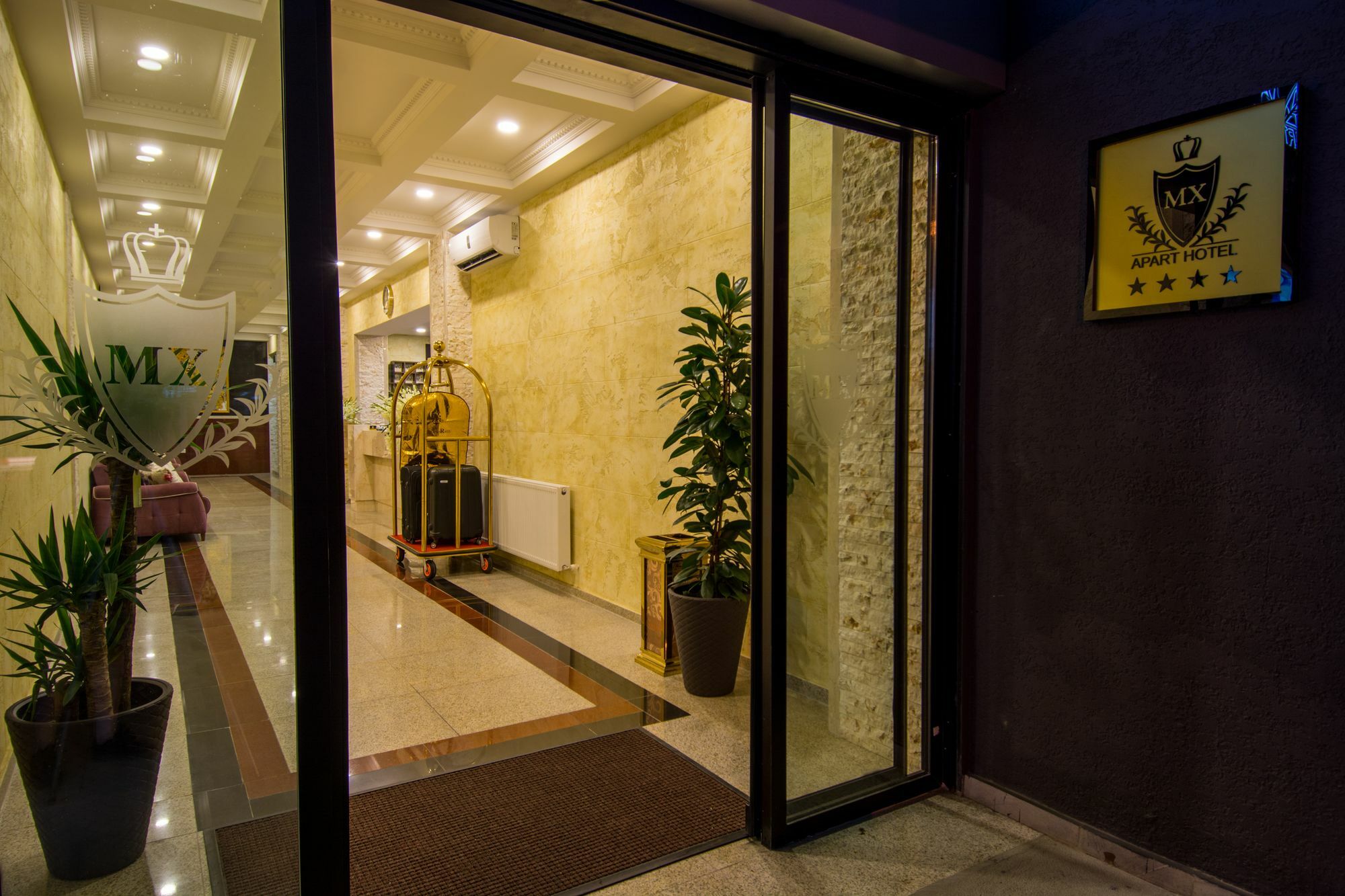 Apart Hotel MX Tbilisi Buitenkant foto